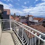 Periko Πανσιόν Σπλιτ