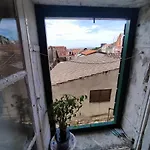 Periko 3* Σπλιτ