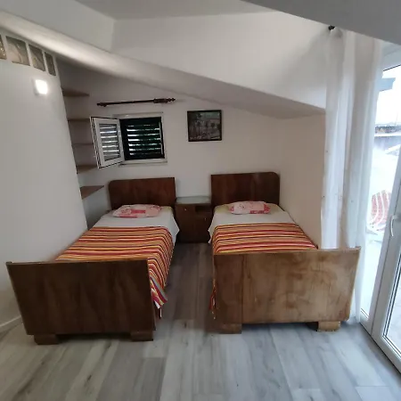 Periko Gostinjska kuća 3*